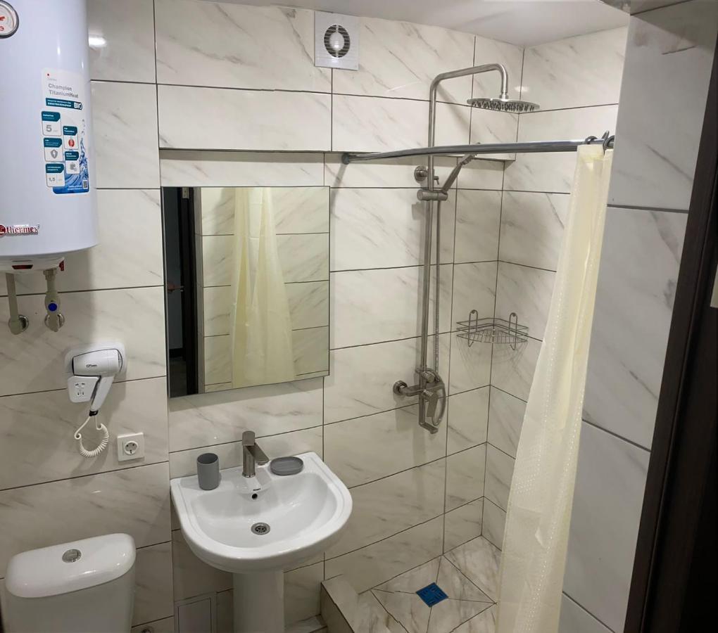 Гостевой Дом Атакар Hotel Gagra Kültér fotó